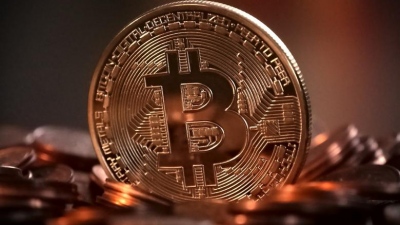 To Bitcoin «φλερτάρει» με τα 100.000 δολ. - Υψηλές προσδοκίες για τις πολιτικές Trump