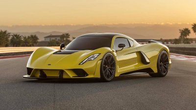 To Hennessey Venom F5 έχει 1.600 άλογα και πιάνει τα 483 χλμ./ώρα