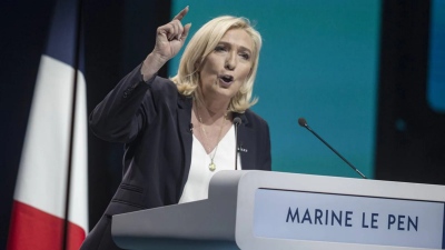 H Marine Le Pen προετοιμάζεται για πρόωρες προεδρικές εκλογές: Ο Macron είναι τελειωμένος