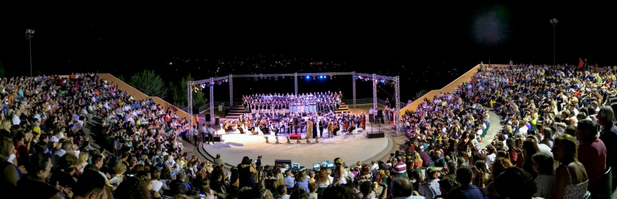 Μάγεψε η Συμφωνική Ορχήστρα Νέων Ελλάδος στον Πολύγυρο Χαλκιδικής