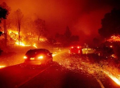 ΗΠΑ: Μαίνονται οι μεγάλες και καταστροφικές πυρκαγιές στην Καλιφόρνια