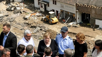 Merkel: Άμεση οικονομική βοήθεια σε στους πλημμυροπαθείς – Τρομακτική η καταστροφή