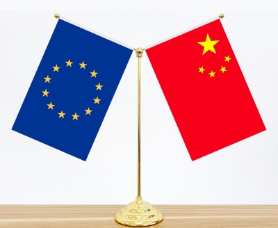 Εμπορικός πόλεμος: Σκληρά κινεζικά αντίποινα για τους δασμούς της ΕΕ στα ηλεκτρικά αυτοκίνητα
