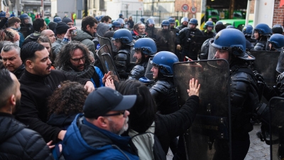 Χαστούκι σε Macron από το Συμβούλιο της Ευρώπης: Έντονη ανησυχία για την υπερβολική χρήση βίας κατά των διαδηλωτών