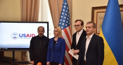 Ο Zelensky εκνευρίστηκε με την πρέσβειρα των ΗΠΑ, επειδή κάνει επίμονες ερωτήσεις για τη διαφθορά στην Ουκρανία