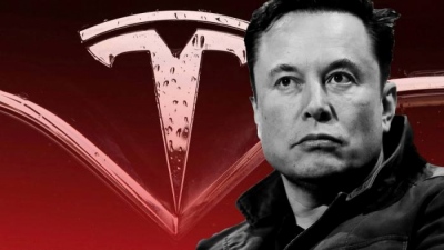 Πατάει γκάζι η μετοχή της Tesla με αξία 1 τρισ. δολ. στη Wall - Κυρίαρχος, η μόνη που θα επιβιώσει τη «φούσκα» της ηλεκτροκίνησης