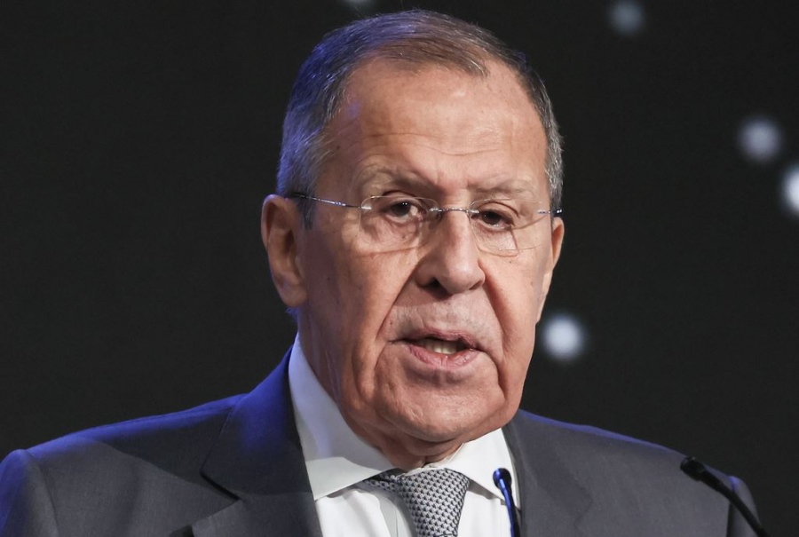 Θέλουν να τους γεμίσουν με όπλα – Lavrov (Ρωσία): Προκρίνουν εκεχειρία για να δώσουν... ανάσες στην Ουκρανία