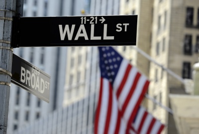 Κέρδη και νέα ρεκόρ στη Wall Street, παρά τα απογοητευτικά στοιχεία για τις θέσεις εργασίας