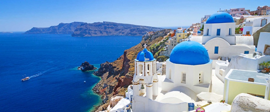 FAZ: Προβληματισμός στην Ελλάδα για την πορεία της τουριστικής κίνησης λόγω πανδημίας