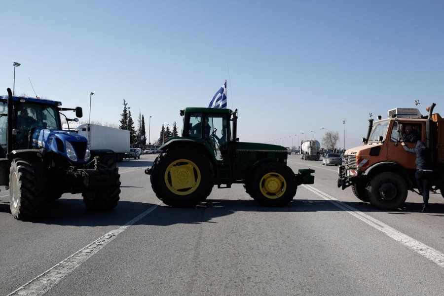 Σε κινητοποιήσεις οι αγρότες – Παρατάσσουν τα τρακτέρ σε τρία σημεία τη Δευτέρα (17/12)