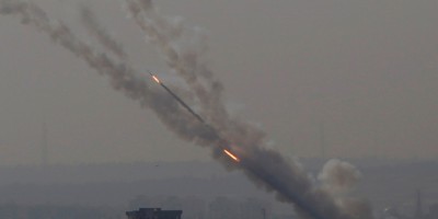 Ισραηλινά πλήγματα στη Γάζα μετά την εκτόξευση ρουκετών