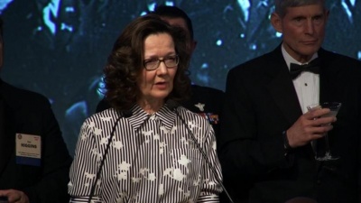 Gina Haspel: Η πρώτη γυναίκα επικεφαλής της CIA ξέρει να «χειρίζεται»...  κρατούμενους