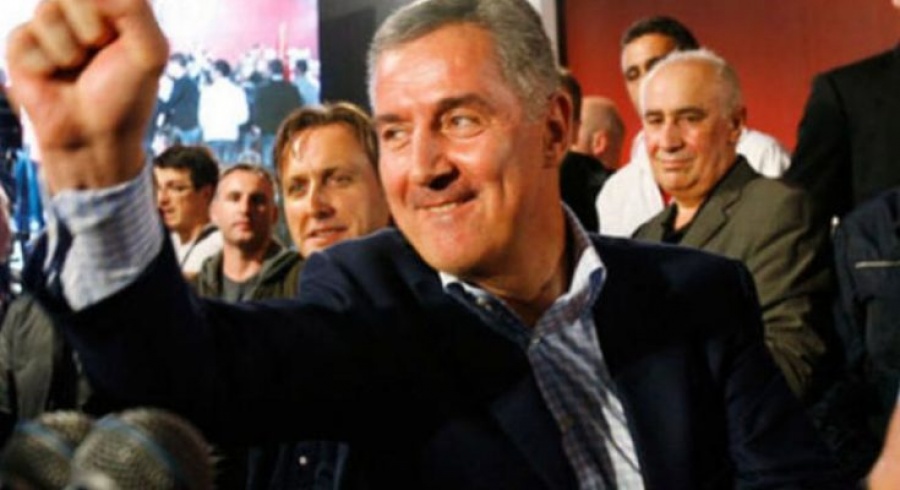 Άνοιξαν οι κάλπες στο Μαυροβούνιο για τις προεδρικές εκλογές - Μεγάλο φαβορί ο επί 27 χρόνια ηγέτης της χώρας Djukanovic