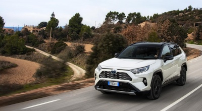 Οδηγούμε το νέο Toyota RAV4 στην Ισπανία!