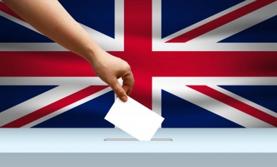 Τελικές δημοσκοπήσεις Βρετανία: Ολική καταστροφή Συντηρητικών – Από 430 με 444 έδρες οι Εργατικοί
