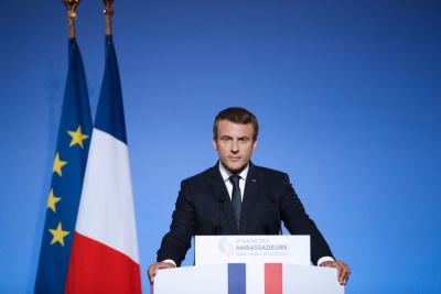 Macron στο BBC: Η Βρετανία πρέπει να αποφασίσει εάν θέλει συμφωνία τύπου Νορβηγίας ή Καναδά με την ΕΕ