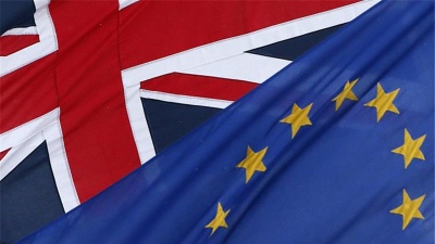 Η επόμενη μέρα για το Brexit – Τακτική αποχώρηση θα επιδιώξει ο Johnson, χάνουν τη δύναμή τους οι σκληροπυρηνικοί Brexiteers