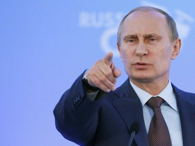 Ο Putin προτρέπει τις αρχές για δυναμική αντίδραση στον διαδικτυακό εξτρεμισμό