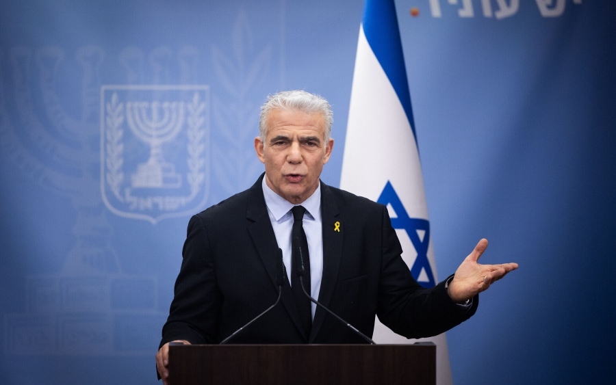 Lapid (Ισραήλ): Η κυβέρνηση σύρθηκε σε συμφωνία με τη Hezbollah