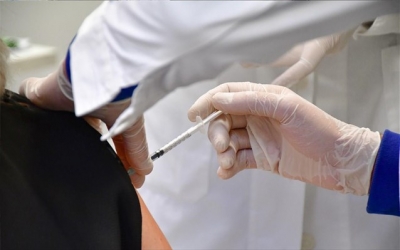 Υποχρεωτικός εμβολιασμός: Διχασμένη η κυβέρνηση - Ψάχνει (ακόμα) την Ιφιγένεια για την αποτυχία