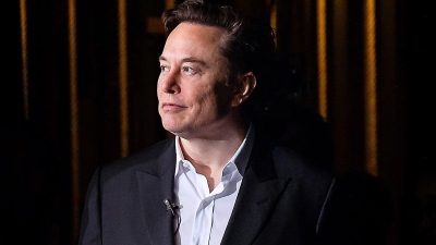 Σοκαριστική προειδοποίηση Musk για Βρετανία: «Μην επισκέπτεστε τη χώρα που αποφυλακίζει παιδόφιλους!»