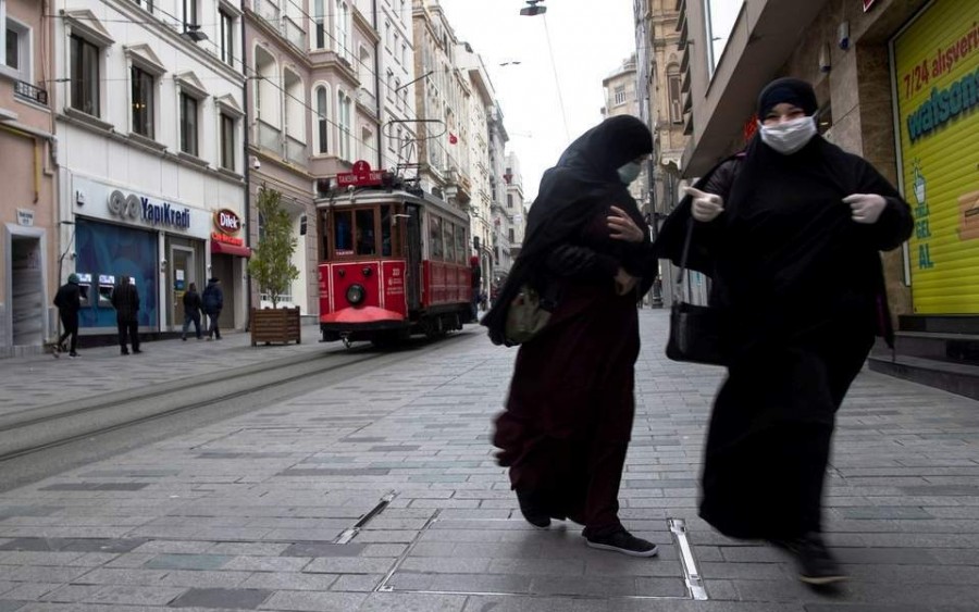 Τουρκία: Σε υψηλό δύο και πλέον μηνών τα νέα κρούσματα κορωνοϊού, 1.502 σε 24 ώρες