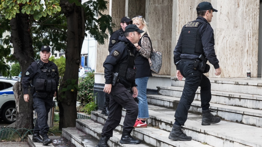 Φυλάκιση 7 μηνών με αναστολή στον δεύτερο αστυνομικό της Βουλής που κατηγορείται για ενδοοικογενειακό αδίκημα