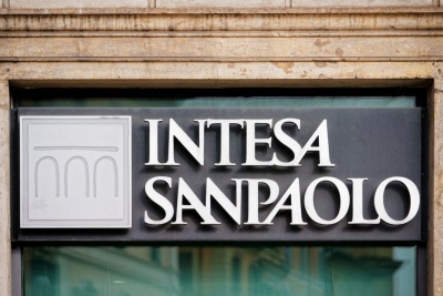Υπό πίεση οι μετοχές των ιταλικών τραπεζών - Η υποβάθμιση από την Goldman Sachs επισκιάζει τα ισχυρά stress tests