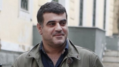 Συνελήφθη ο δημοσιογράφος Κώστας Βαξεβάνης μετά τη μήνυση του Αντώνη Σαμαρά