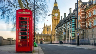 Αυξήσεις στις τιμές ταξιδίων αναφέρουν οι Βρετανοί τουριστικοί πράκτορες