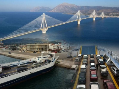 Ρίο – Αντίρριο: Η ακρίβεια και τα φουσκωμένα διόδια στην γέφυρα, στρέφουν τους Έλληνες στο ferry boat