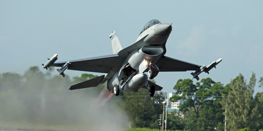 Αποκάλυψη ΗΠΑ: Δανία και Ολλανδία έχουν ήδη αρχίσει να μεταφέρουν μαχητικά F-16 στο Κίεβο
