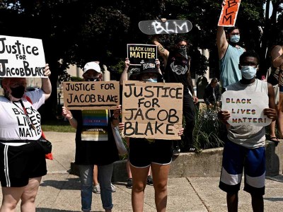 Ο ΟΗΕ καταγγέλλει την «υπερβολική» αστυνομική βία εις βάρος του Jacob Blake στις ΗΠΑ