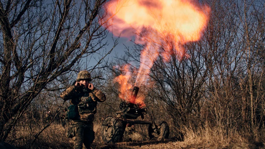 Από το Kursk στο Donetsk και πάλι ... πίσω - Σε πανικό o Ουκρανός αρχιστράτηγος αναδιατάσσει μάταια δυνάμεις πριν την τελική κατάρρευση