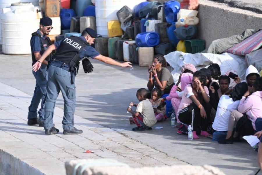 Η ΕΕ θα ξεκινήσει μαζική απέλαση μεταναστών