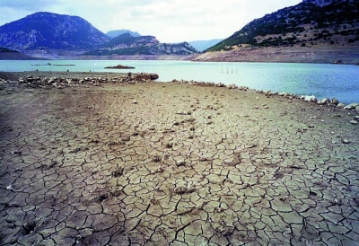 Ο εφιάλτης της λειψυδρίας πάνω από τα ελληνικά νησιά – Οι άδειες δεξαμενές και τα σενάρια για γενικευμένη… ξηρασία