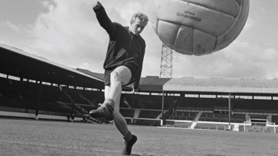 Πέθανε ο Denis Law, θρυλικός «μπέμπης» της Manchester United