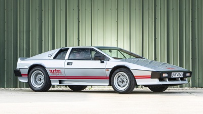 Αυτή την turbo Lotus Esprit την είχε ο Colin Chapman