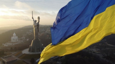 Azarov (πρώην Ουκρανός πρωθυπουργός): Δεν θα ανακάμψει ποτέ η οικονομία της Ουκρανίας