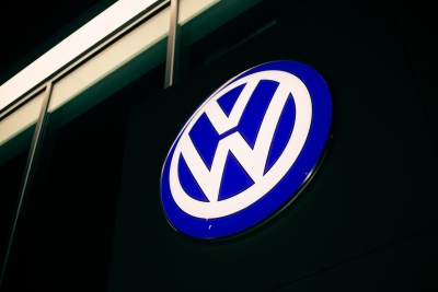 Η σύγκρουση της Volkswagen με το πανίσχυρο σωματείο IG Metall θα συνεχισθεί το επόμενο έτος