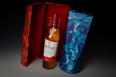 Το “The Macallan” παρουσιάζει την απόλυτη εορταστική εμφιάλωση: «A night on earth in Scotland»