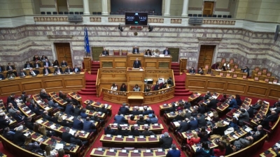 Βουλή: Με τις ψήφους της ΝΔ «πέρασε» από την Επιτροπή Κοινωνικών Υποθέσεων το νομοσχέδιο «Δουλειές Ξανά»