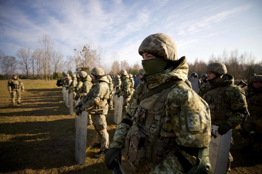Τεταμένη η κατάσταση στα σύνορα της Λευκορωσίας, οι Ουκρανοί συγκεντρώνουν συνεχώς στρατό