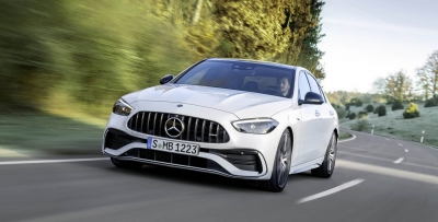 Η Mercedes-AMG C43 4Matic είναι δίλιτρη με 408 άλογα