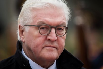 Γερμανία: Επαφές Steinmeier με πολιτικούς αρχηγούς για την άρση του κυβερνητικού αδιεξόδου