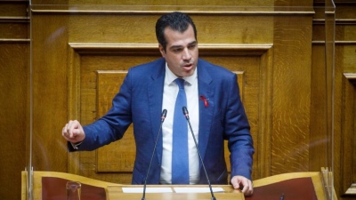 Άγρια κόντρα με Πλεύρη: Η Κωνσταντοπούλου λαϊκίζει την στιγμή που ο κατηγορούμενος αστυνομικός μπήκε στην βουλή επί ΣΥΡΙΖΑ