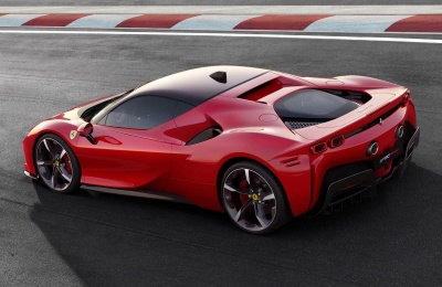 Αυτή είναι η υβριδική Ferrari SF90 Stradale με 1.000 άλογα!