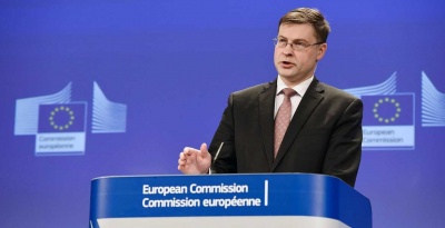 Dombrovskis: Το σχέδιο προϋπολογισμού της Ιταλίας αποκλίνει σοβαρά από τους ευρωπαϊκούς δημοσιονομικούς κανόνες