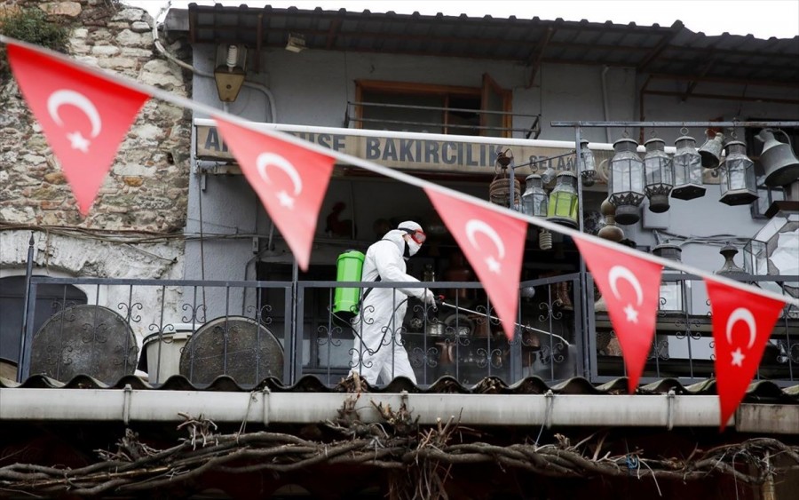 Ξεπέρασαν τις 6.000 οι νεκροί από κορωνοϊό στην Τουρκία, 1.263 νέα κρούσματα καταγράφηκαν τις τελευταίες 24 ώρες