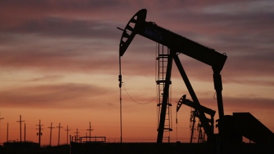Στο υψηλότερο επίπεδο από το Νοέμβριο του 2014 οι τιμές του πετρελαίου υπό τον φόβο κυρώσεων των ΗΠΑ στο Ιράν